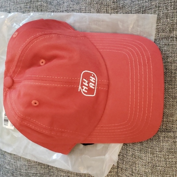 Clakllie MW-AH Red Cotton  Relaxed Adjustable Strapback Baseball Cap - Picture 2 of 11